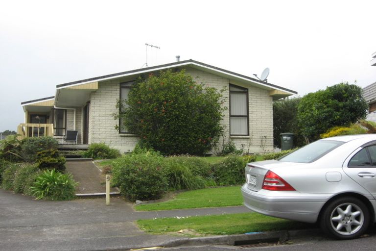 Photo of property in 13a Arden Place, Oakura, 4314