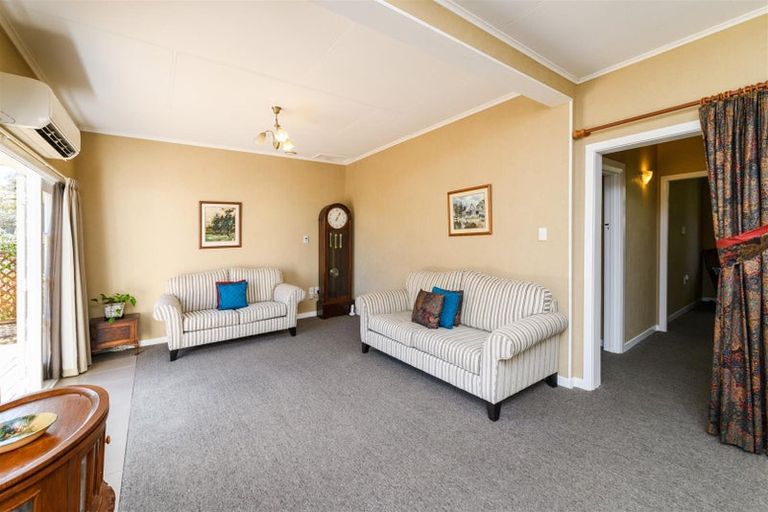 Photo of property in 11 Bond Street, Marton, 4710