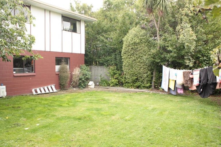 Photo of property in 29 Montclare Avenue, Ilam, Christchurch, 8041