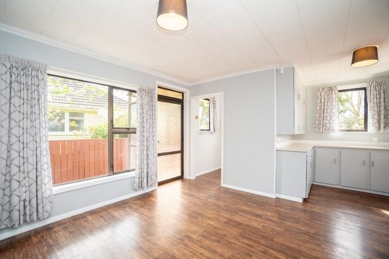 Photo of property in 12 Rochester Street, Awapuni, Palmerston North, 4412