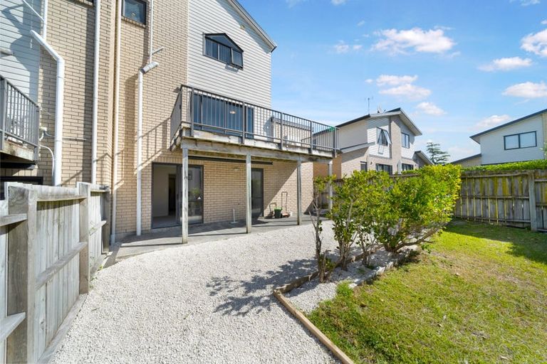 Photo of property in St Claire Village, 12/172 Mcleod Road, Te Atatu South, Auckland, 0610