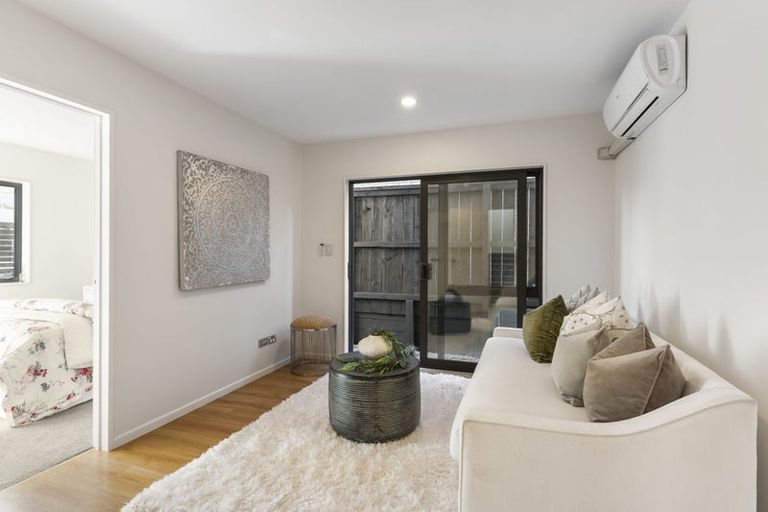Photo of property in 403 Ormiston Road, Flat Bush, Auckland, 2019