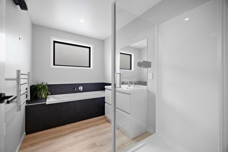 Photo of property in 83 Jack Hanley Drive, Jacks Point, Queenstown, 9371