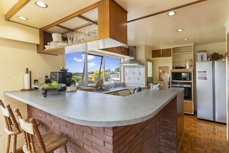 Photo of property in 71 Jaemont Avenue, Te Atatu South, Auckland, 0610
