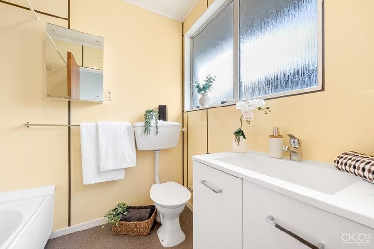 Photo of property in 1/50 Miro Street, Trentham, Upper Hutt, 5018