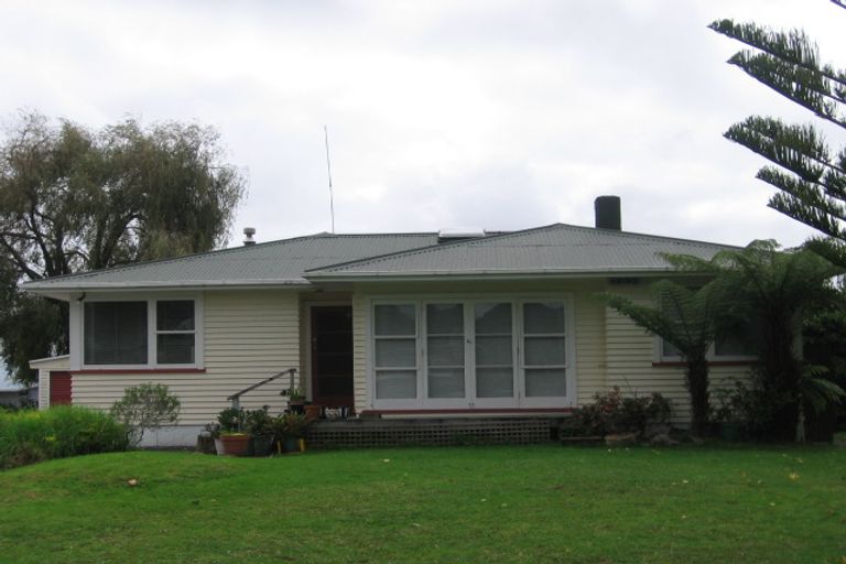 Photo of property in 16 Sunray Avenue, Titirangi, Auckland, 0604