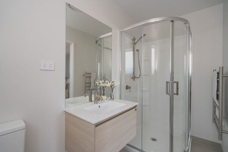 Photo of property in 37 Monaro Place, Papamoa, 3118