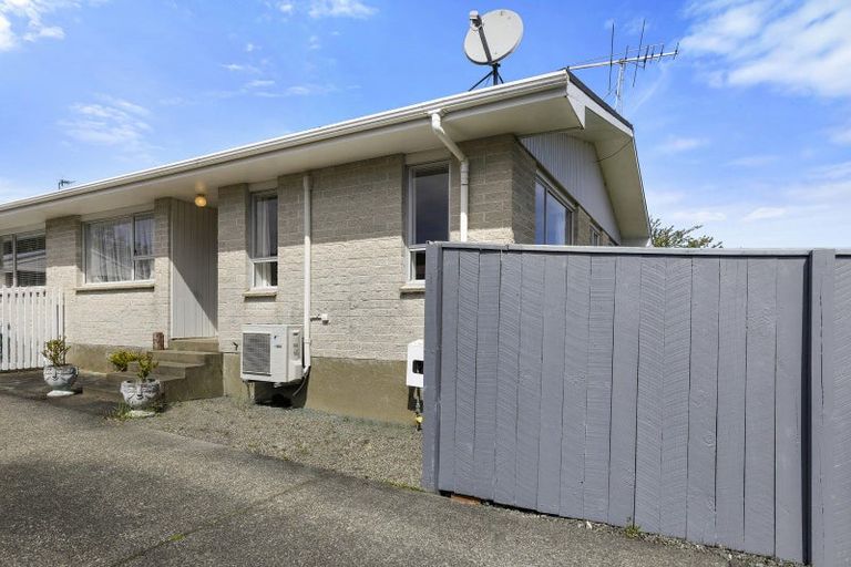Photo of property in 24a Roband Crescent, Brown Owl, Upper Hutt, 5018
