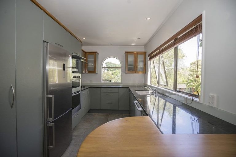 Photo of property in 86 Porritt Avenue, Chatswood, Auckland, 0626