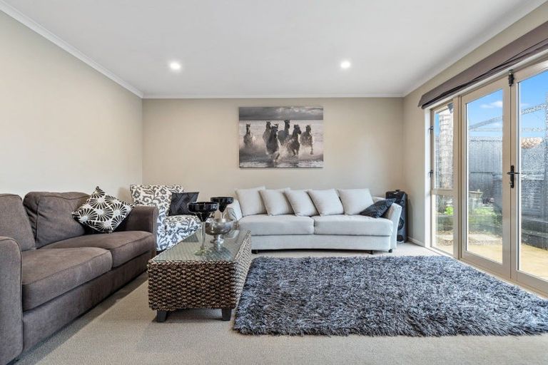 Photo of property in 12 Parkwood Place, Huntington, Hamilton, 3210