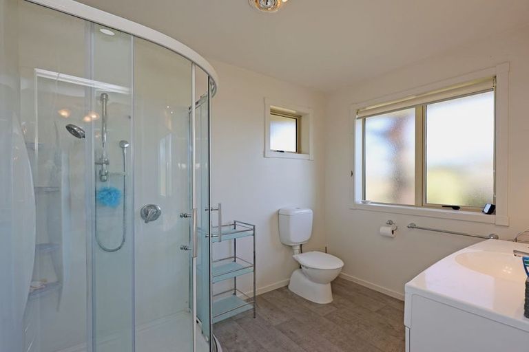 Photo of property in 70 Airedale Road, Weston, Oamaru, 9492