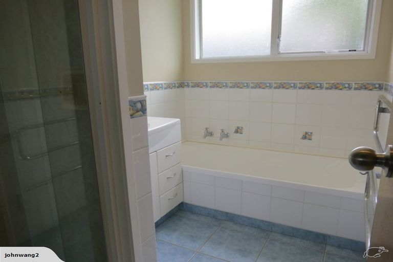 Photo of property in 43 Pisces Road, Glen Eden, Auckland, 0602