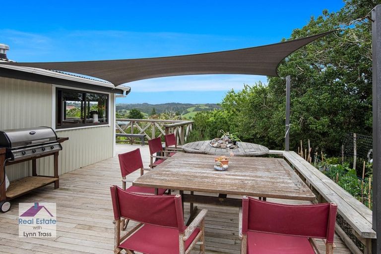 Photo of property in 9 Mountain View Road, Hikurangi, 0114
