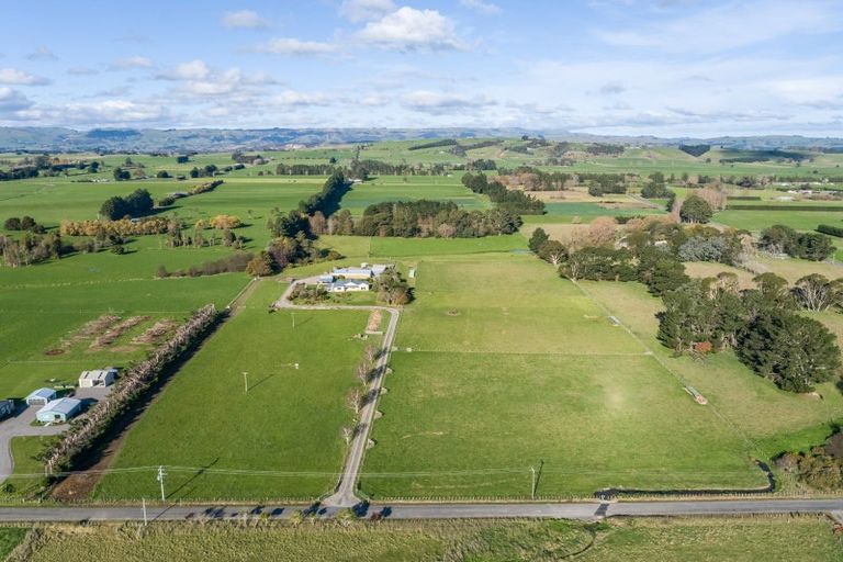 Photo of property in 30 Dorset Road, Parkvale, Carterton, 5792