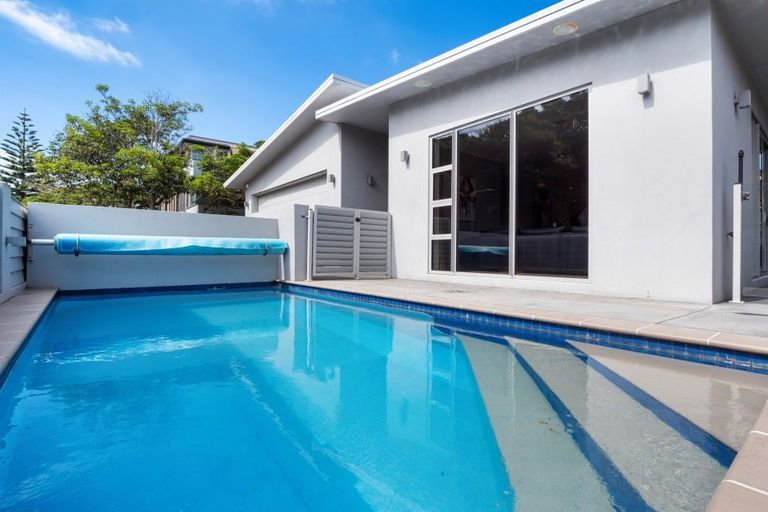 Photo of property in 64a Maunganui Road, Mount Maunganui, 3116