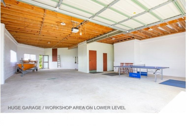 Photo of property in 12 Kotare Place, Sandspit, Warkworth, 0982