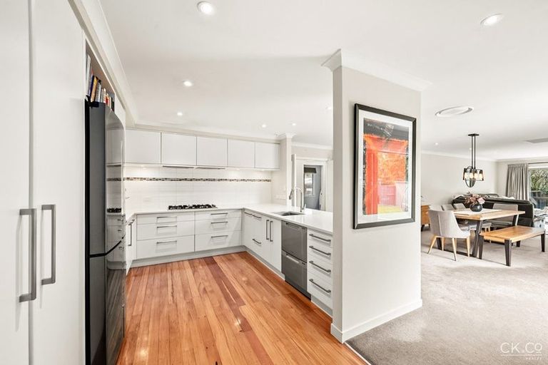 Photo of property in 21 Pempsey Street, Silverstream, Upper Hutt, 5019