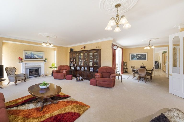 Photo of property in 1 Pastoral Lane, Hokowhitu, Palmerston North, 4410