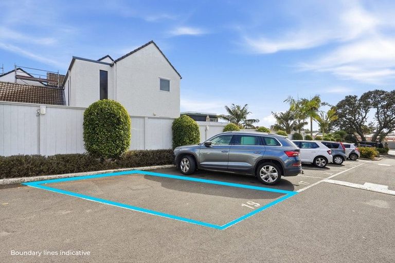 Photo of property in 19/72 Kitchener Road, Milford, Auckland, 0620