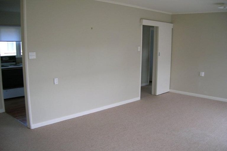 Photo of property in 1/39 Tawhiri Road, One Tree Hill, Auckland, 1061