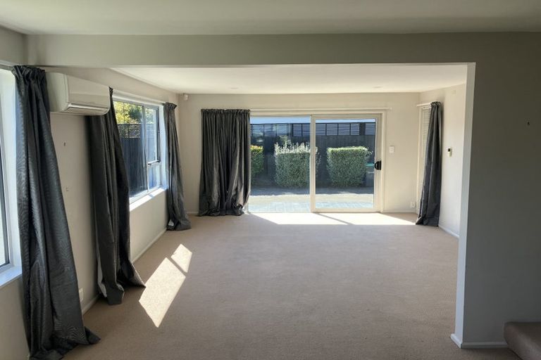 Photo of property in 1/4 Kotare Street, Fendalton, Christchurch, 8041