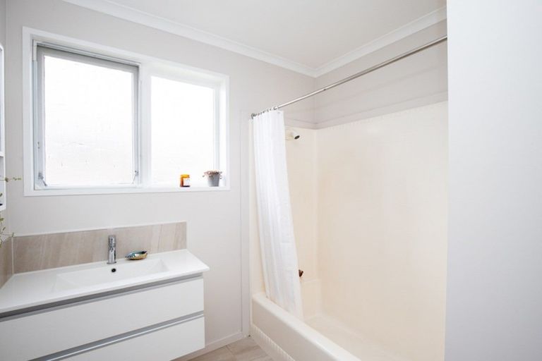 Photo of property in 31 Mahana Road, Ngatea, 3503