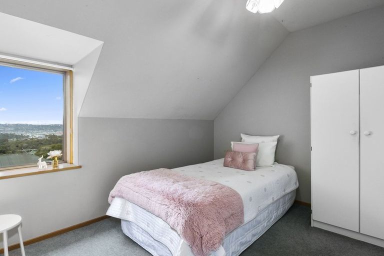 Photo of property in 10 Calvert Place, Shiel Hill, Dunedin, 9013