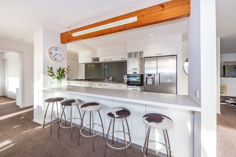 Photo of property in 8 Ngatea Road, Diamond Harbour, Lyttelton, 8971