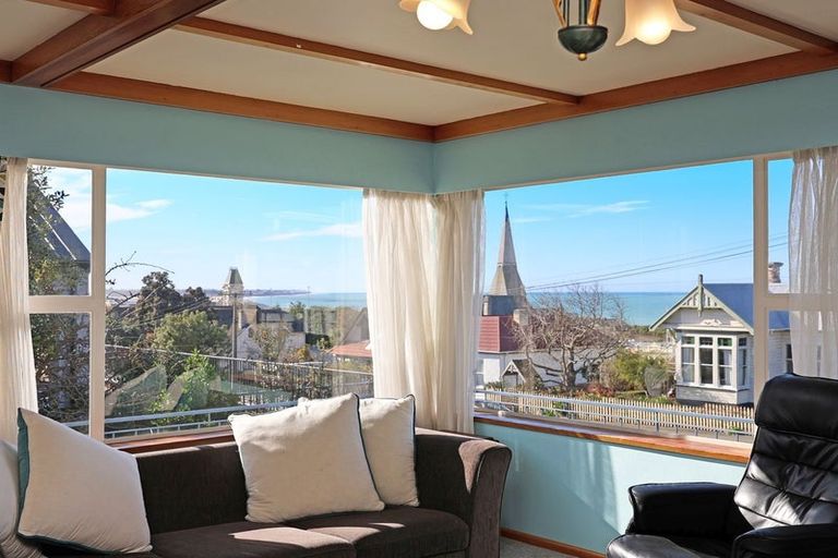 Photo of property in 18 Wharfe Street, South Hill, Oamaru, 9400