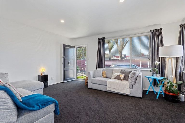 Photo of property in 3/211 Aldwins Road, Phillipstown, Christchurch, 8062