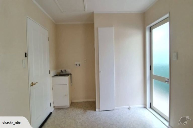 Photo of property in 24 Devon Street, Levin, 5510