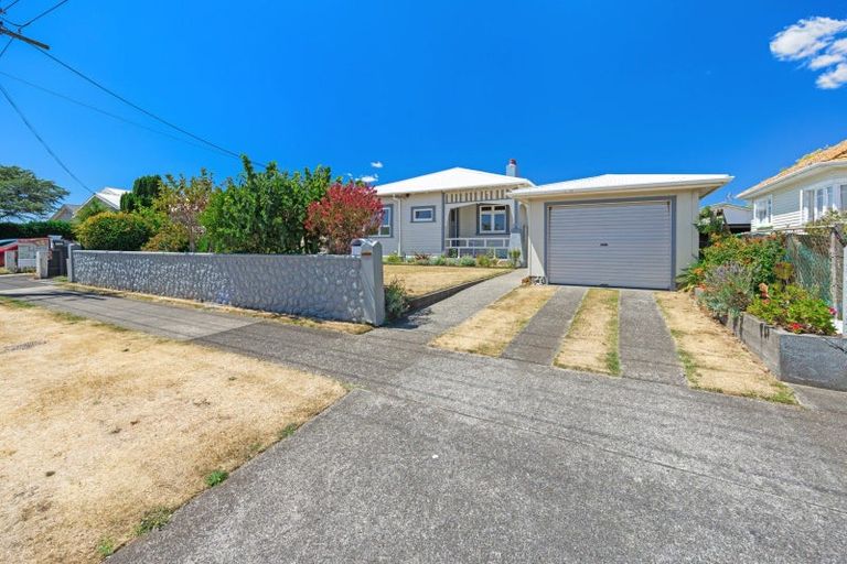 Photo of property in 11 Normanby Street, Fitzroy, New Plymouth, 4312