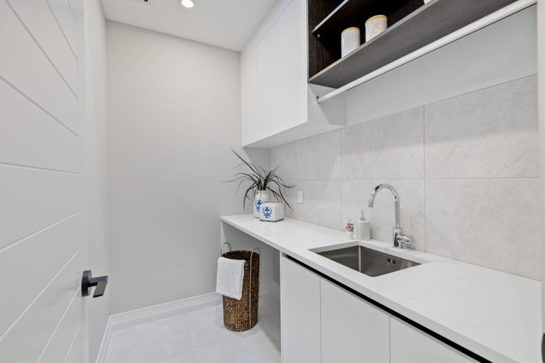 Photo of property in 41 Surf View Crescent, Red Beach, 0932
