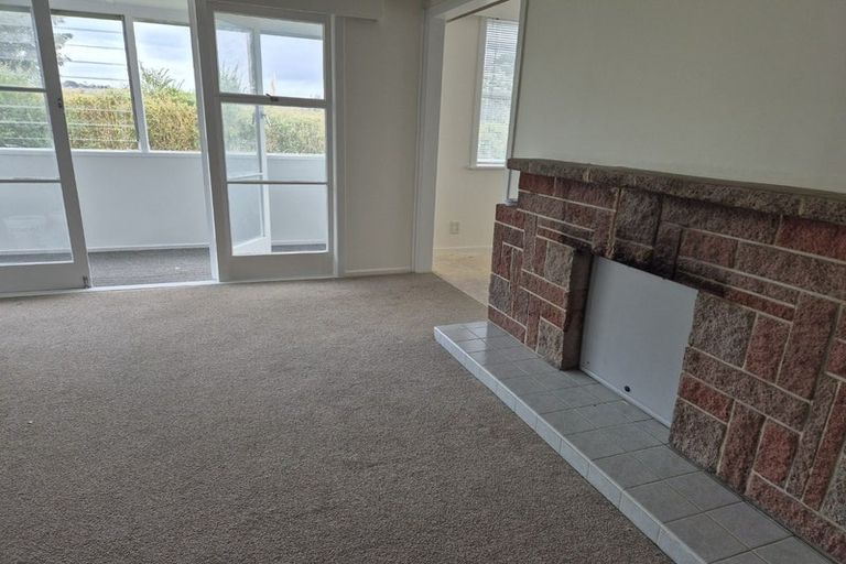 Photo of property in 40 Forest Hill Road, Henderson, Auckland, 0612
