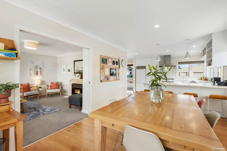 Photo of property in 71 Wellington Street, Pukekohe, 2120