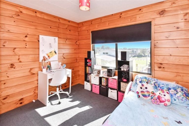 Photo of property in 2b Channel View Road, Clarks Beach, Pukekohe, 2679