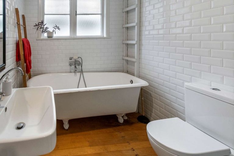 Photo of property in 15a Brown Terrace, Te Puke, 3119