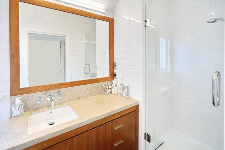 Photo of property in 1/127 Fendalton Road, Fendalton, Christchurch, 8014