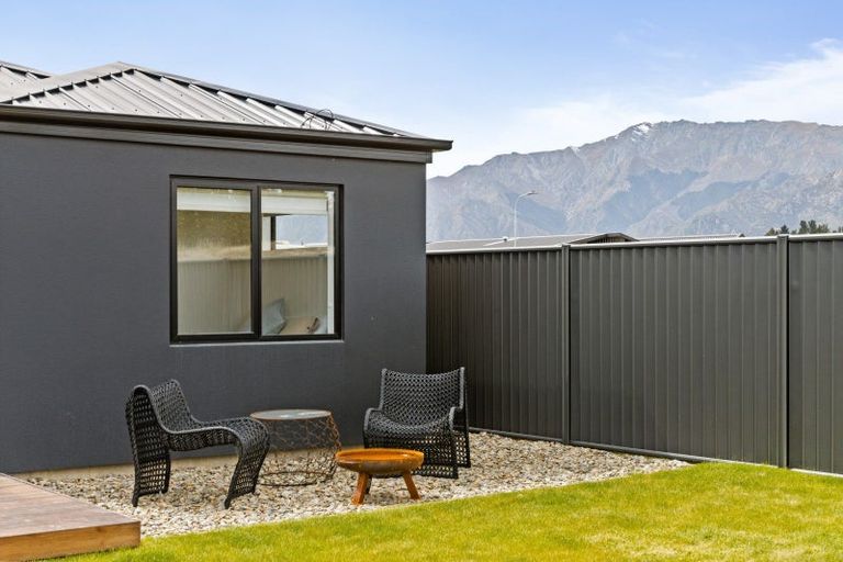 Photo of property in 133 Burdon Loop, Lake Hawea, 9382