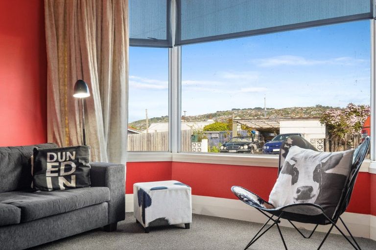 Photo of property in 10 Eglinton Road, The Glen, Dunedin, 9011