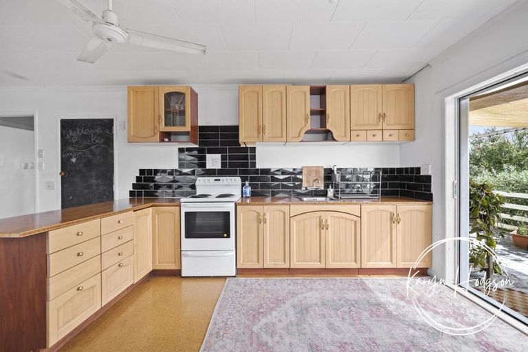 Photo of property in 109 Hurndall Street East, Maungaturoto, 0520