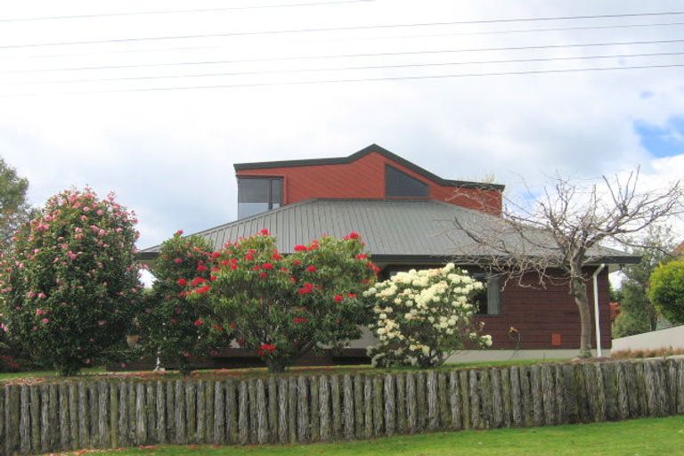 Photo of property in 10 Korimako Road, Waipahihi, Taupo, 3330
