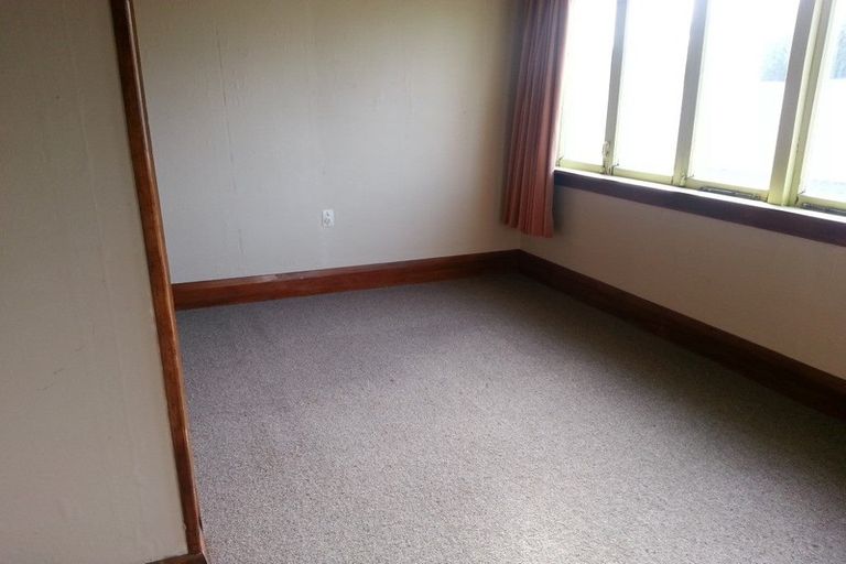 Photo of property in 70 Islington Street, Turnbull Thomson Park, Invercargill, 9810