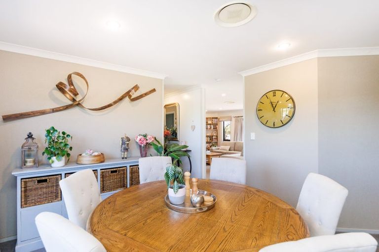 Photo of property in 93 Mount Taylor Drive, Feilding, 4775