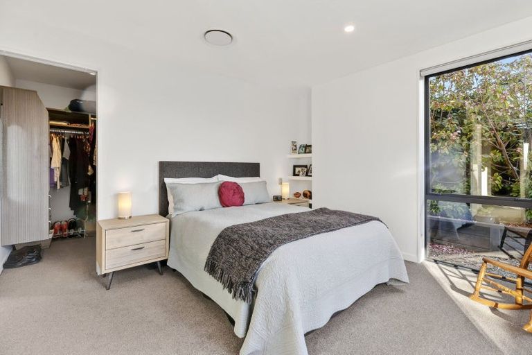 Photo of property in 12 Sapphire Spring Rise, Wanaka, 9305