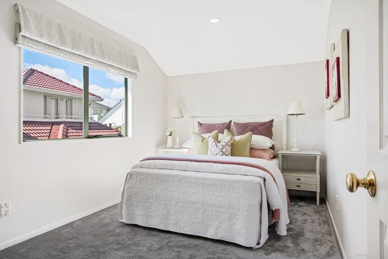 Photo of property in 21 Tralee Terrace, Dannemora, Auckland, 2016