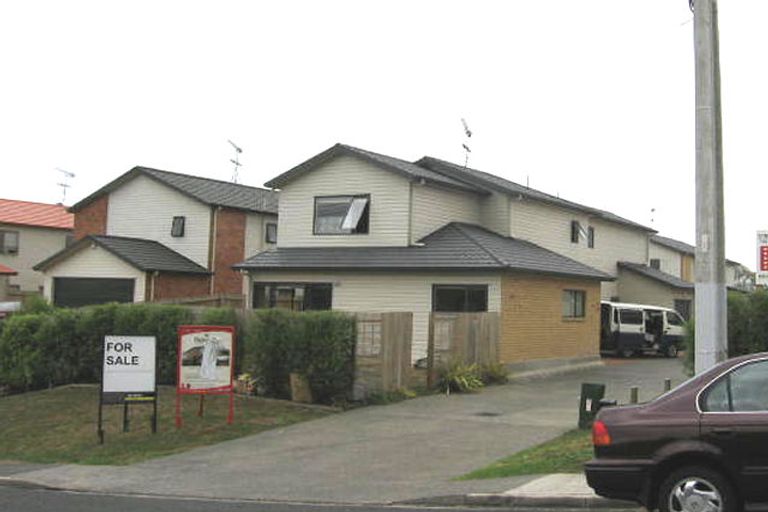 Photo of property in 57 Tiri Tiri Road, Birkdale, Auckland, 0626