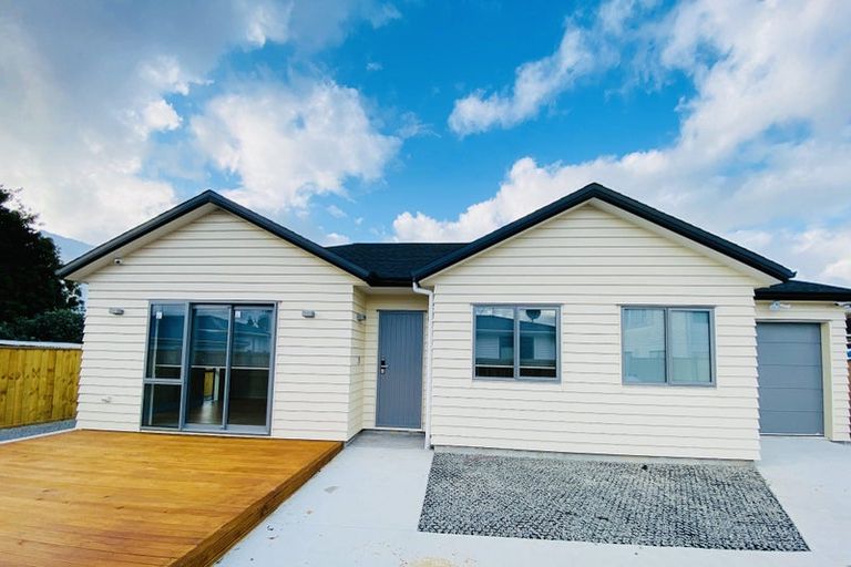 Photo of property in 18b Fernaig Street, Papakura, 2110