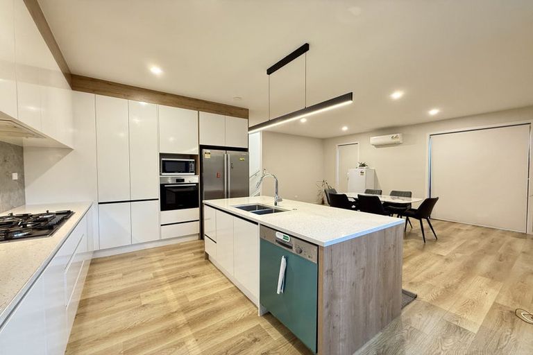 Photo of property in 15 Kea Road, Silverdale, 0932