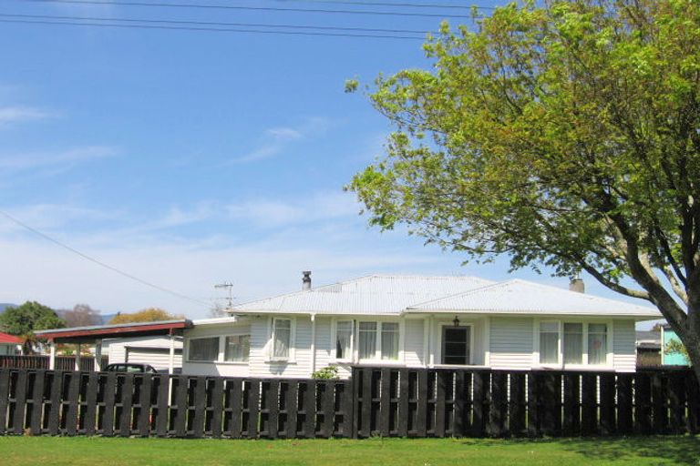 Photo of property in 2 Ross Road, Western Heights, Rotorua, 3015
